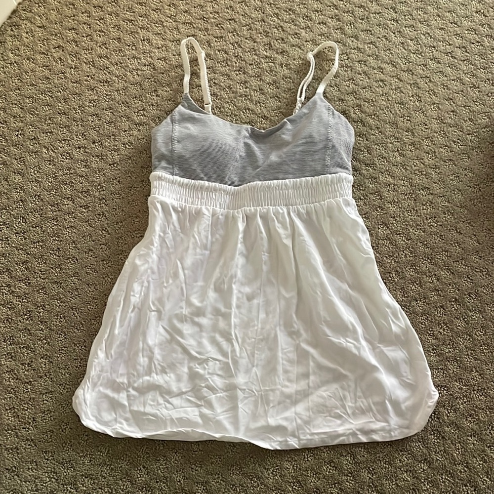 Lululemon top LIKE NEW